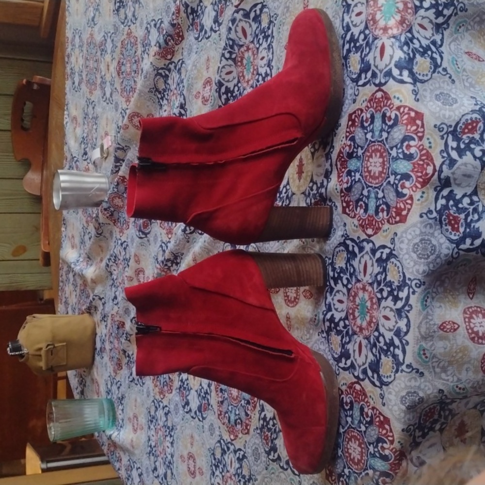 Paul Green Red Suede Ankle Boots - Picture 2 of 10